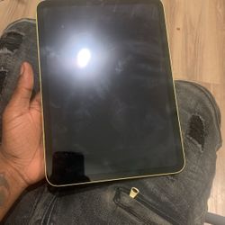Apple IPad (A16) 
