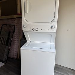 Washer and dryer combo