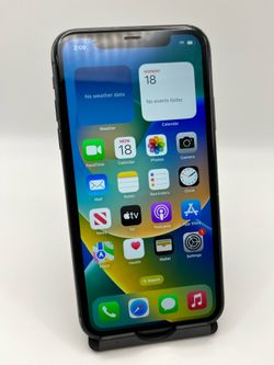 Apple iPhone 11 128GB Unlocked with Free Charger