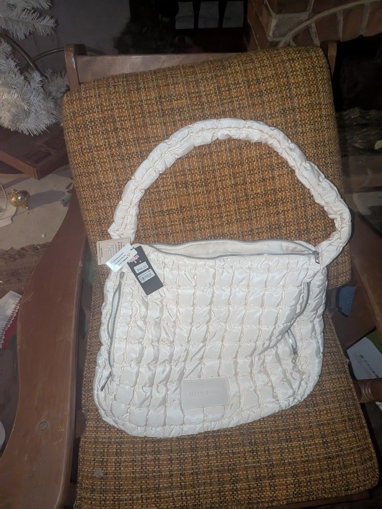 Multiple Compartments & Organization Bag