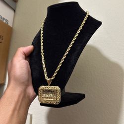 10 Karat Gold rope chain
