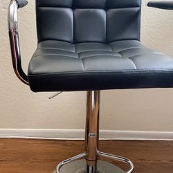 One Makeup Seats $30