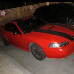 01 Ford Mustang 5-speed Manual 