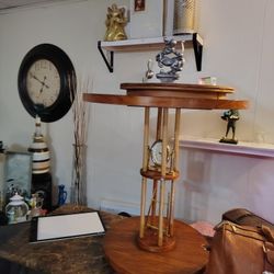 Mid-Century Two-Tier Round Veneer & Maple Display Stand – 1950s Vintage Accent Table
