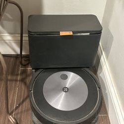 iRobot J7+ OBO! 