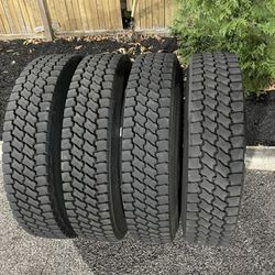 10R22.5