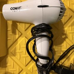 Blow Dryer 