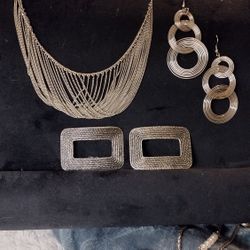 .925 Multi Chain Bib Necklace W/Earrings N Shoe Clips