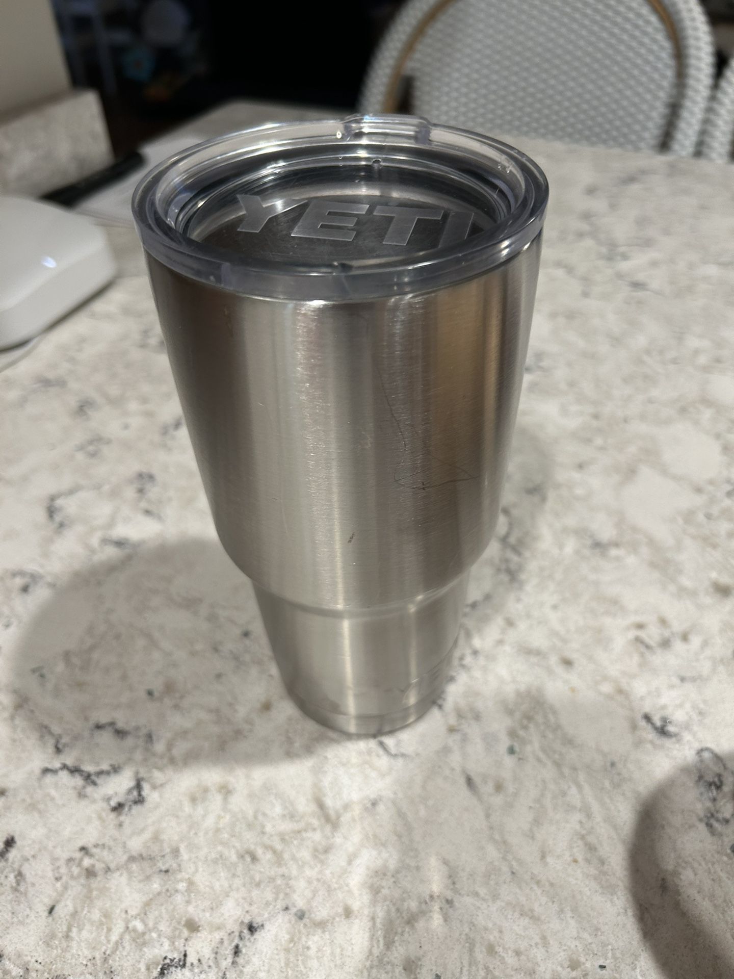 30oz Yeti Rumbler