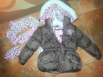 Brand new coat 2t