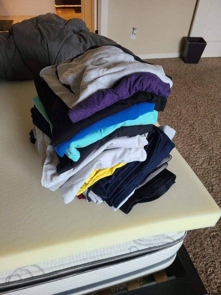 L/XL Men's Clothing Bundle