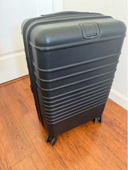 Beis carry on rolling luggage