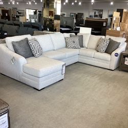 Koralynn 3-Piece Sectional with Chaise