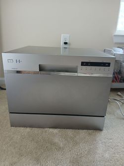 Like New Portable Counter top Dishwasher