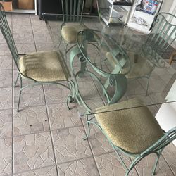 Dinning Room 