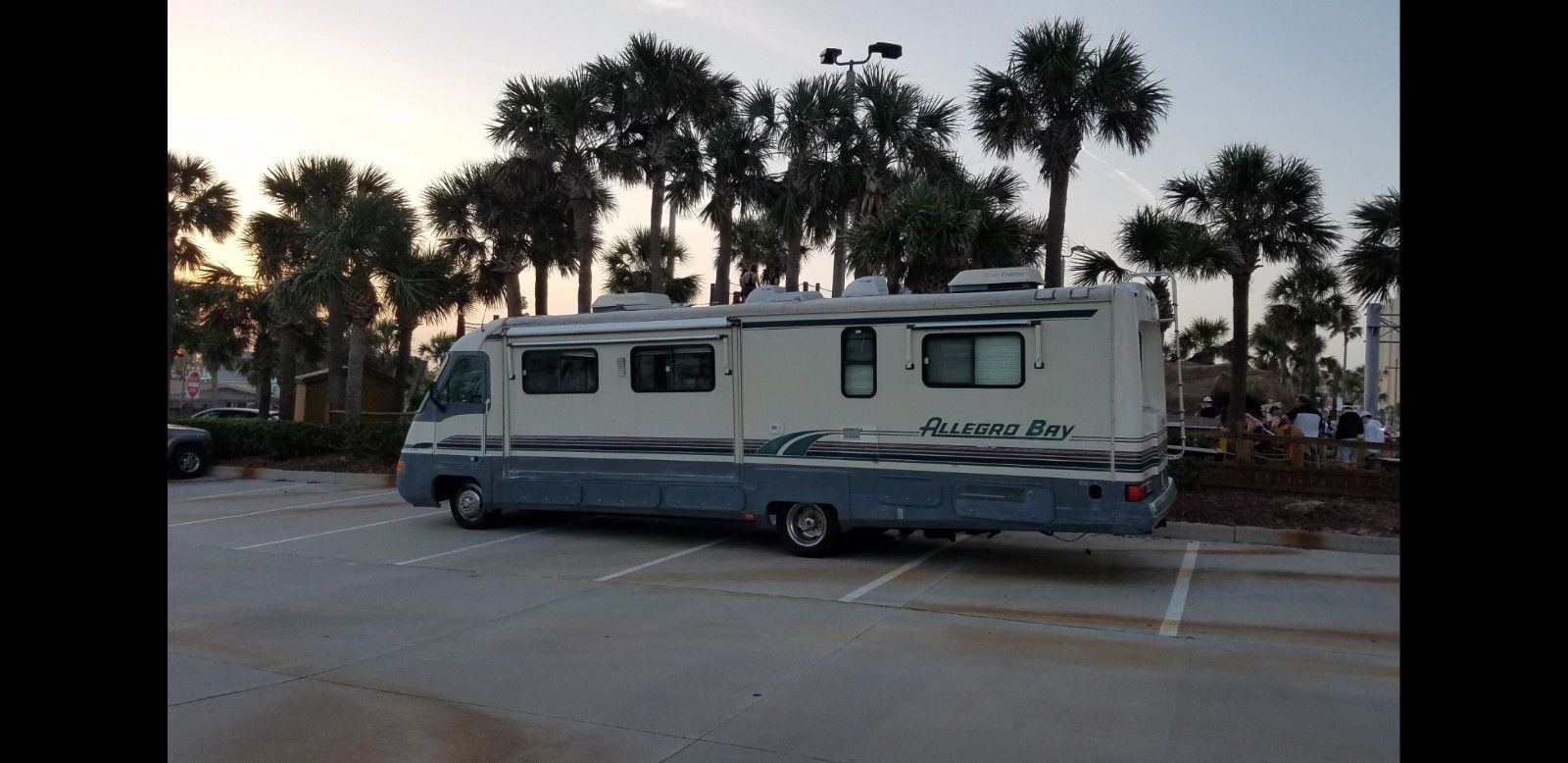 1995 Allegro Bay Recreational Vehicle