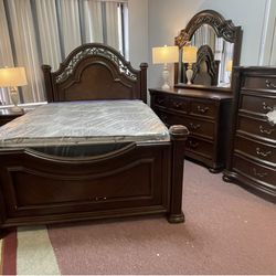 Huge Sale! 🔥 Ashley Solid Wood Bedroom Set 🔥