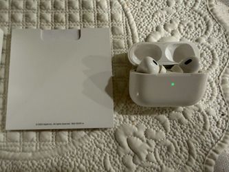 Apple AirPods Pro with Charging Case
