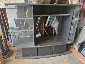 Free entertainment center