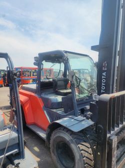 Heavy- Duty Diesel Forklift