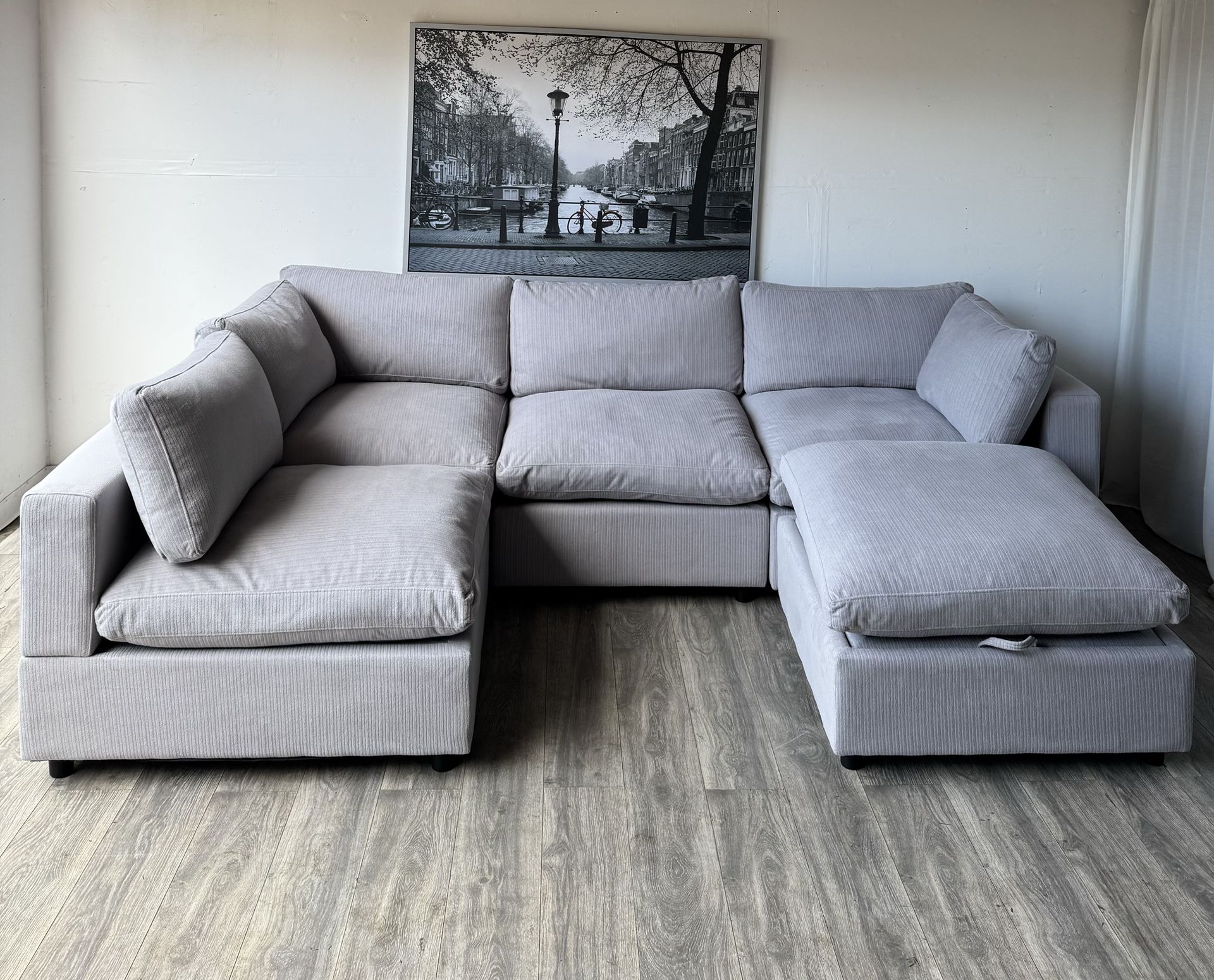 Free Local Delivery - Sectional Cloud Couch New In Box