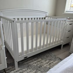 Graco 5-in-1 Convertible Crib and Changer with Drawer, Pebble Gray - Crib, Changing Table, and Toddler Bed Combo