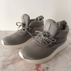 Sneaker Boots, Size 6
