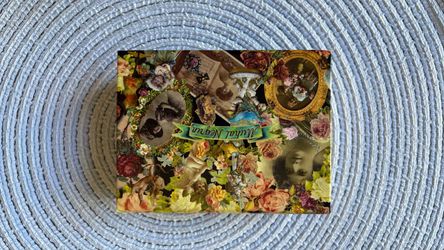 Michal Negrin note pad