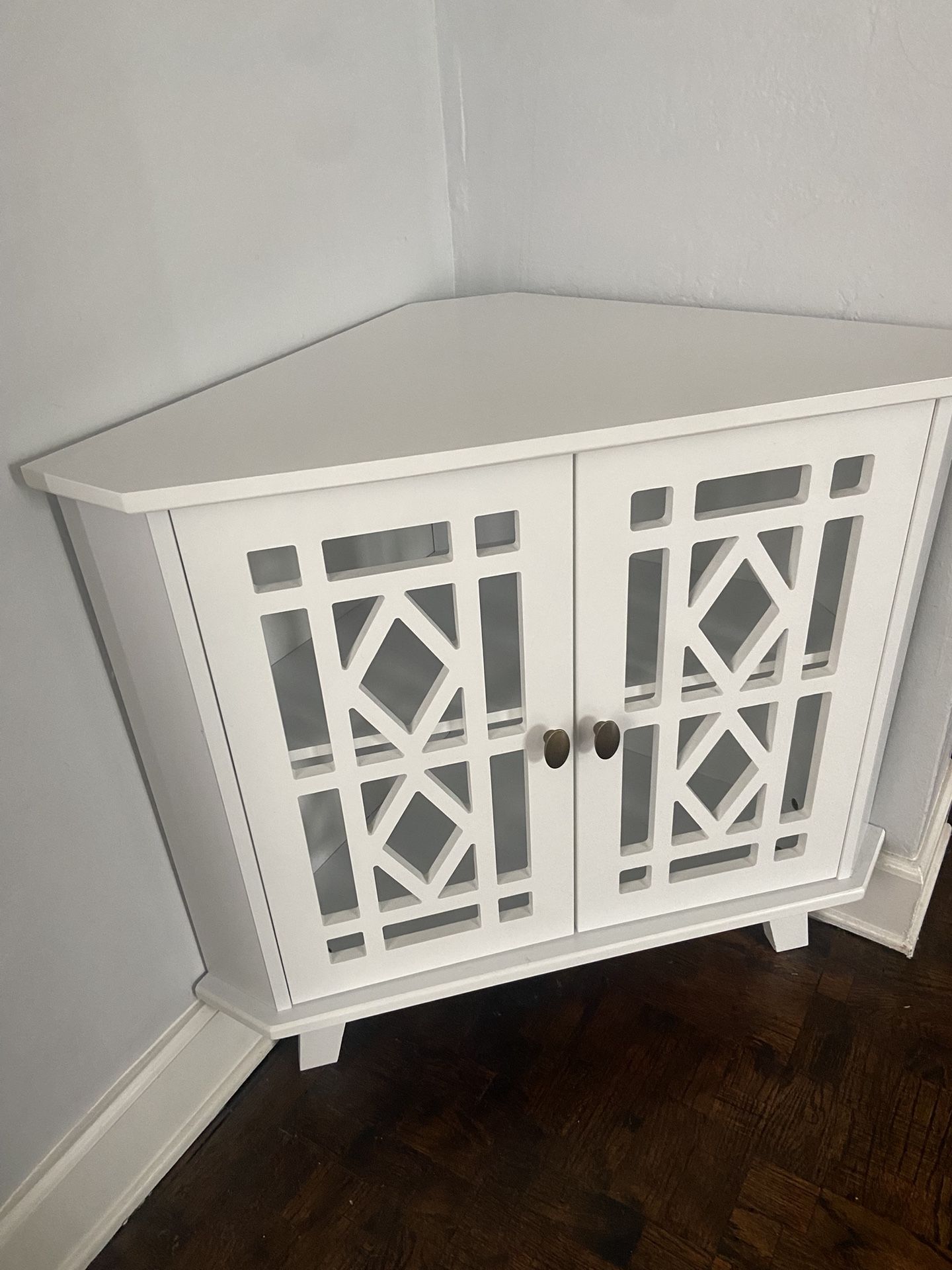 Corner Shelf Stand- White 