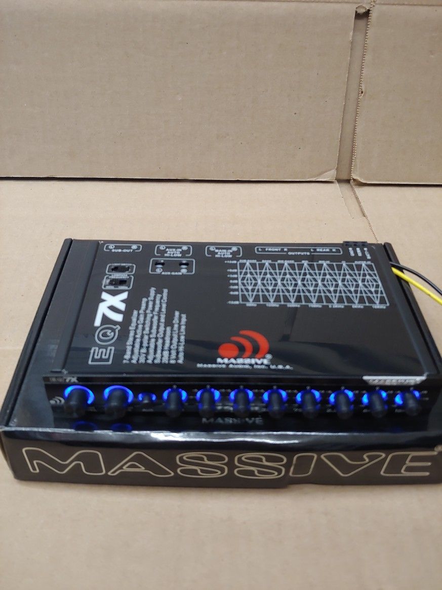MASSIVE AUDIO 7 BAND EQUALIZER WITH 8V LINEDRIVE ( BRAND NEW PRICE IS LOWEST INSTALL NOT AVAILABLE )