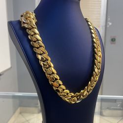 MASSIVE 🦍‼️ 20MM MIAMI CUBAN LINK CHAIN 24” 🥇👑 GOLD OVER SILVER