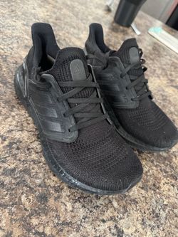 Women’s Adidas ultra boost size 6.5