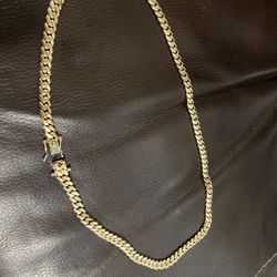 10k Gold Cuban Chain 136g $6700