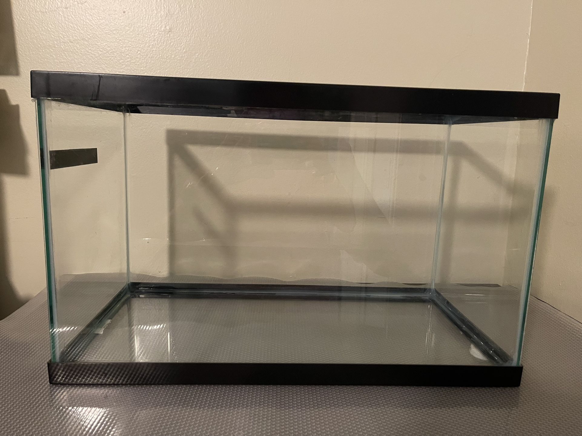 Aqueon 10 Gallon Fish Tank