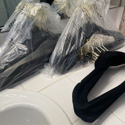20 Pack New Black Velvet Hangers! 
