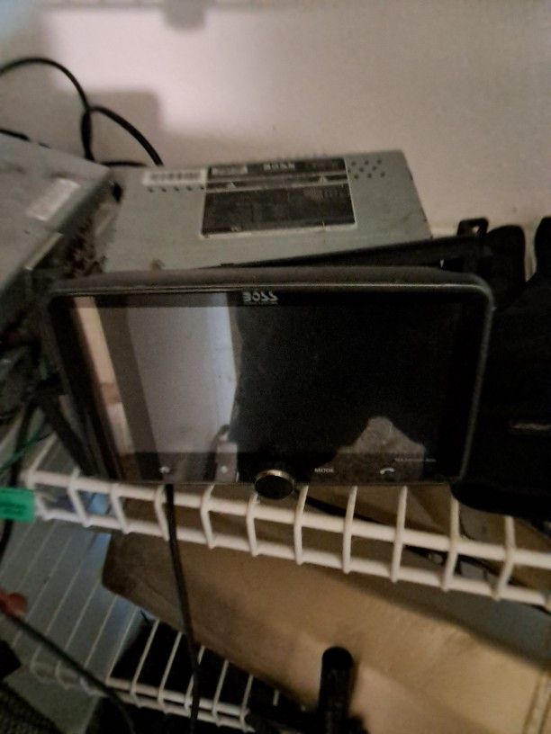 Boss Double Din Stero