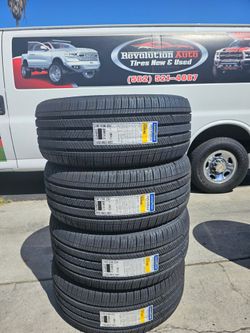 Chevrolet Tahoe Tires New Goodyear Eagle Touring 285 45R22 $790 set of four install mount and balance 👌