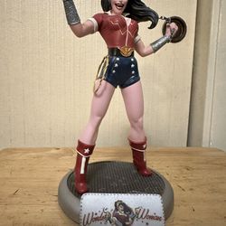 DC Collectibles Wonder Woman Bombshells Comics  Statue Action Heroes