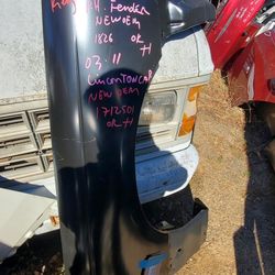 2003-11 Lincoln Town Car Right Fender 