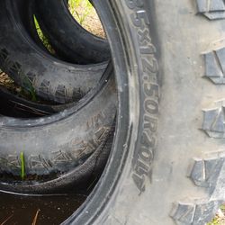 35 X 12.5 X 20 Mud Tires 