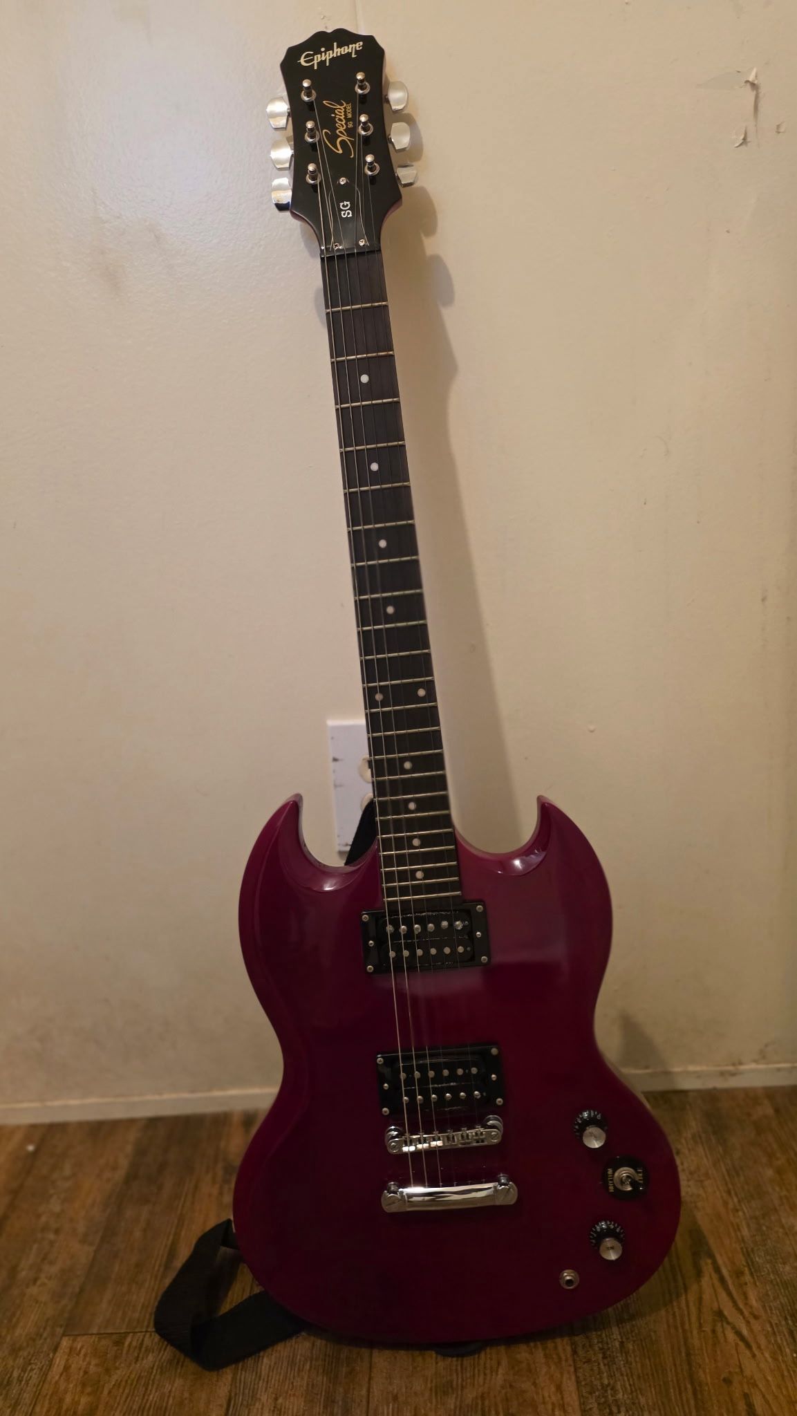 ๐ธ Epiphone SG Special Electric Guitar โ Cherry Red