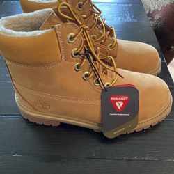 New Timberland Boots Boys Size 1