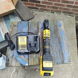 DeWalt 20v 3/8 Atomic Rachet 