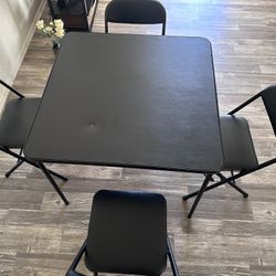 Dining Table Good Condition