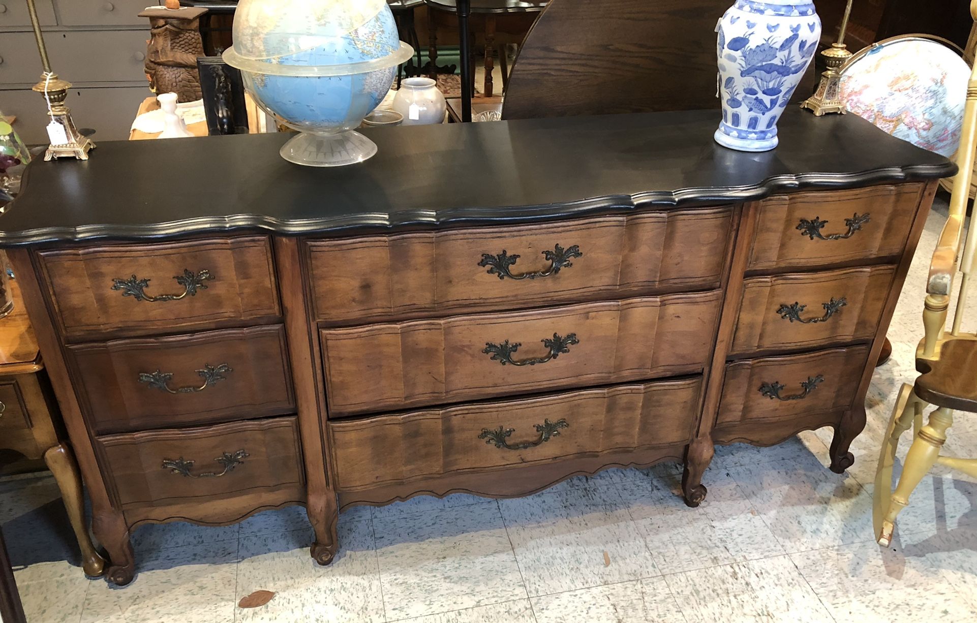 9 Drawer French Provincial Solid Wood Dresser