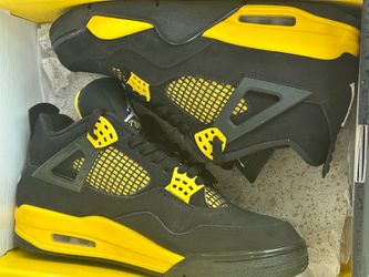 Jordans 4s Thunder