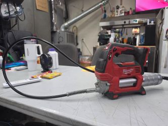 Milwaukee m18 grease gun used