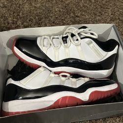 JORDAN 11 CONCORD BRED LOWS