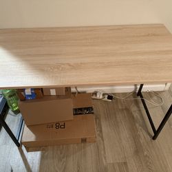 Selling Desk Table 