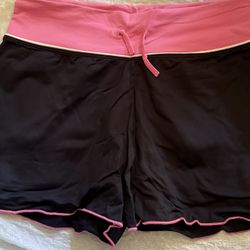 Size Large Black And Pink Shorts 